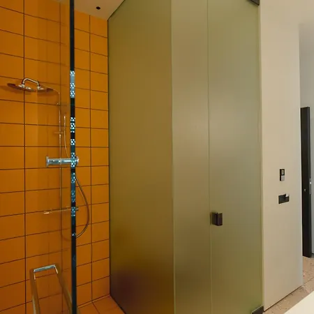 Plexi Space